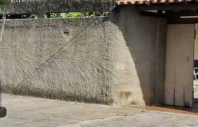 Imagem: A casa possui 1 Dormitório, Acomodam 10 pessoas, 5 Vagas na