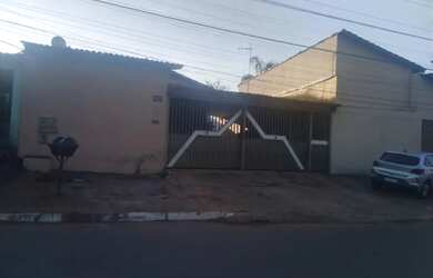 Imagem 1: Casa 03 quartos/02 salas Capuava Casa de Rua com 3 Quarto s e 3 banheiro...