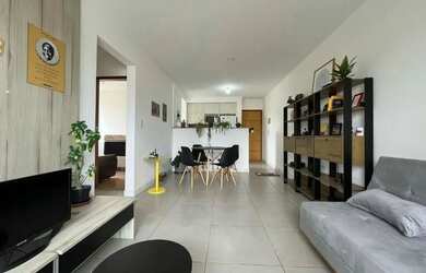 Imagem: O apartamento possui 2 Dormitórios, 2 Banheiros, 1 Vaga na