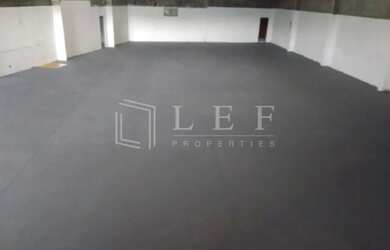 Imagem 2: Av. Pompeia, Barueri. 900m² de Áreae5 Vagas na garagem