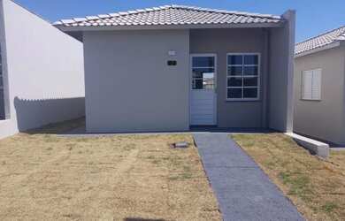 Imagem: A casa em condomínio possui 2 Dormitórios, 1 Banheiro, 2 Vagas