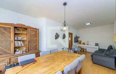 Imagem: O apartamento possui 3 Dormitórios, 2 Banheiros, 1 Vaga na