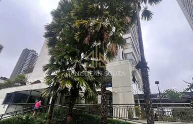 Imagem: O apartamento possui 1 Dormitório, 1 Banheiro, 1 Vaga na garagem