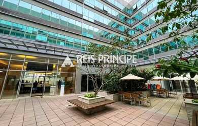 Imagem: O depósito possui 1 Vaga na garagem, 30m² de Área e está