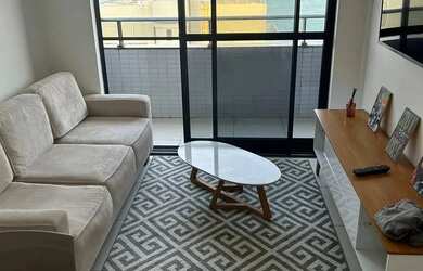 Imagem: O apartamento possui 1 Dormitório, 1 Banheiro, 1 Vaga na garagem