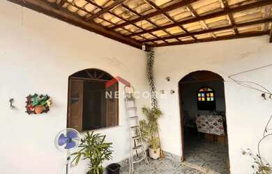 Imagem: A casa possui 2 Dormitórios, 1 Banheiro, 1 Vaga na garagem