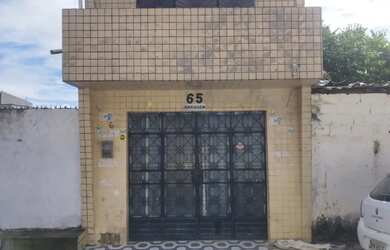 Imagem: A casa possui 2 Dormitórios, 2 Banheiros, 1 Vaga na garagem