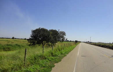 Imagem: O terreno possui 375.601m² de Área e está localizado em