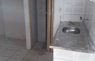 Imagem: Aluga casa no clima bom 2. Incluso água 320 zap