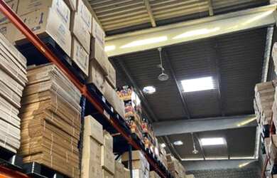 Imagem 9: Galpão/Depósito/Armazém para aluguel e venda com 550 metros quadrados