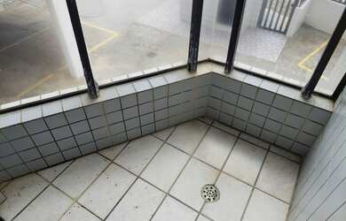 Imagem 16: APARTAMENTO PÉ NA AREIA COM VARANDA FRENTE MAR NO JD PRAIA GRANDE EM...