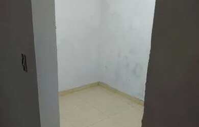 Imagem: A casa possui 1 Dormitório, 1 Banheiro e está localizado