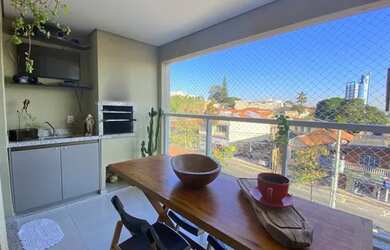 Imagem: O apartamento possui 2 Dormitórios, 2 Banheiros, 2 Vagas na