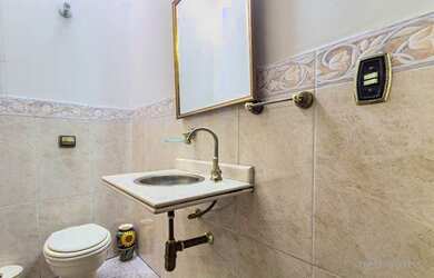 Imagem 6: Oportunidade. 208m² de Área, 5 Vagas na garageme5 Dormitórios