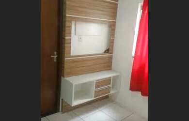 Imagem: A casa possui 2 Dormitórios, 1 Banheiro e está localizado