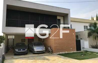 Imagem: A casa em condomínio possui 4 Dormitórios, 5 Banheiros, 4