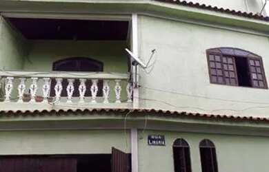 Imagem: A casa possui 3 Dormitórios, 2 Banheiros e está localizado