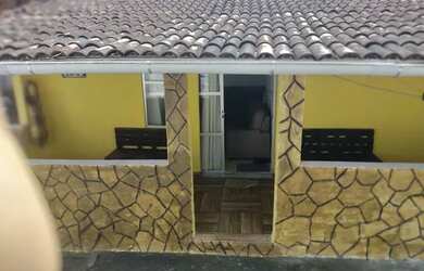 Imagem: A casa possui 3 Dormitórios, 1 Banheiro, 60m² de Área e