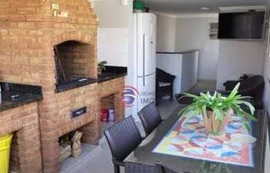 Imagem: A casa possui 3 Dormitórios, 1 Banheiro, 1 Vaga na garagem