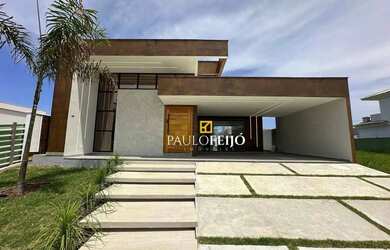 Imagem: A casa possui 3 Dormitórios, 1 Banheiro, 2 Vagas na garagem