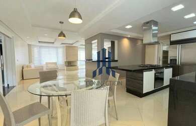 Imagem: A casa em condomínio possui 4 Dormitórios, 5 Banheiros, 4