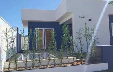 Imagem: A casa em condomínio possui 3 Dormitórios, 2 Banheiros, 2