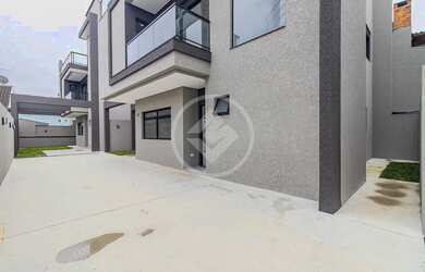 Imagem: A casa possui 3 Dormitórios, 4 Banheiros, 148m² de Área