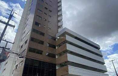 Imagem: O apartamento possui 1 Dormitório, 1 Banheiro, 2 Vagas na garagem