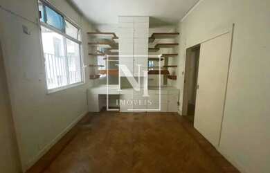 Imagem 12: Apartamento Espaçoso com 3 Suítes no Posto 2 Próximo ao Copacabana...