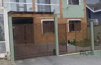 Imagem: A casa possui 3 Dormitórios, 4 Banheiros, 3 Vagas na garagem