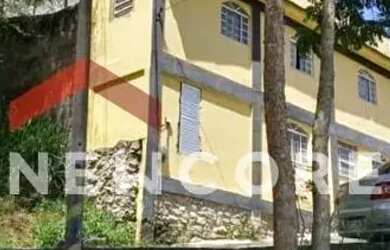 Imagem: A casa em condomínio possui 2 Dormitórios, 1 Banheiro e 56m²