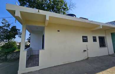 Imagem: A casa possui 1 Dormitório, 1 Banheiro e 35m² de Área e está