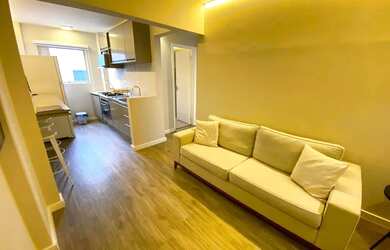 Imagem: O apartamento possui 2 Dormitórios, 1 Banheiro, 1 Vaga na garagem