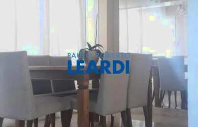 Imagem: A casa em condomínio possui 3 Dormitórios, 5 Banheiros, 2