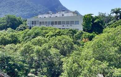 Imagem: O apartamento na cobertura possui 4 Dormitórios, 4 Banheiros