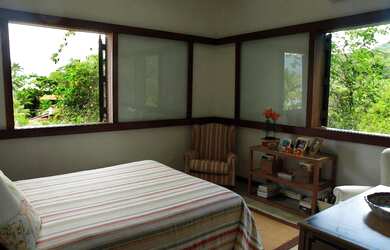 Imagem 13: Casa cinematográfica em condomínio pé na areia - Praia da Feiticeira...