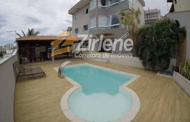 Imagem: A casa possui 4 Dormitórios, 5 Banheiros, 5 Vagas na garagem