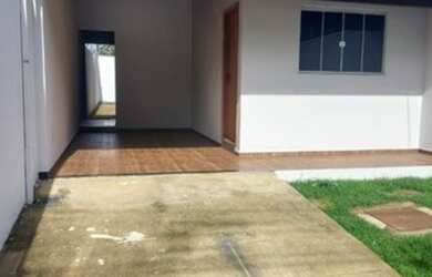 Imagem: A casa possui 2 Dormitórios e está localizado em Maria Ortiz