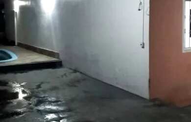 Imagem: A casa à venda possui 3 Dormitórios, 2 Banheiros, 2 Vagas