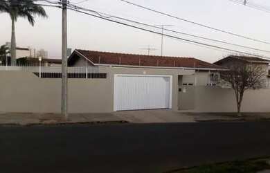 Imagem 1: CASA JD EUROPA Casa com 3 dormitórios