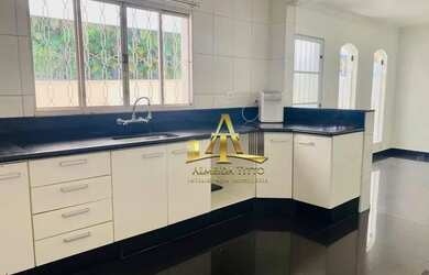 Imagem: A casa em condomínio possui 3 Dormitórios, 3 Banheiros, 4