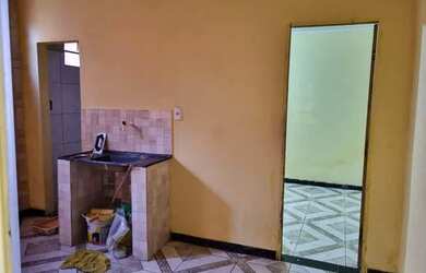 Imagem 4: Aluga-se casa no 18 do forte,aluguel já incluindo água e luz