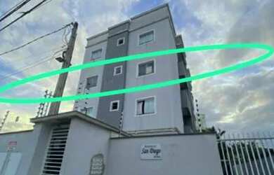 Imagem: O apartamento possui 2 Dormitórios, 1 Banheiro, 1 Vaga na garagem