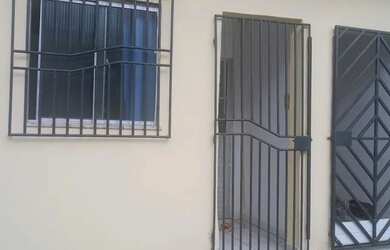 Imagem: A kitnet possui 1 Dormitório, 1 Banheiro e está localizado