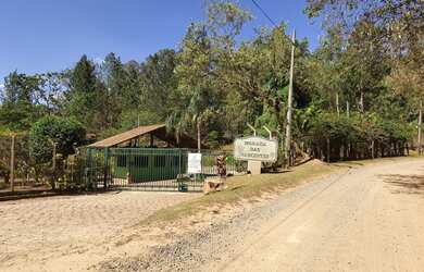 Imagem 9: LINDO TERRENO DE ESQUINA, NA FRENTE DO LAGO COM VISTA PARA AS MONTANHAS NO COND. MORADA DA