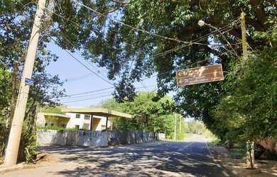 Imagem 6: LINDO TERRENO DE ESQUINA, NA FRENTE DO LAGO COM VISTA PARA AS MONTANHAS NO COND. MORADA DA