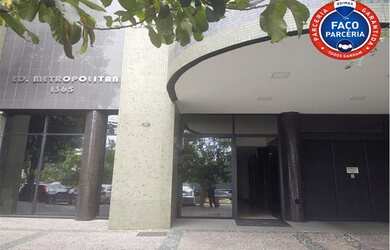 Imagem: O depósito à venda possui 1 Vaga na garagem e 25m² de Área