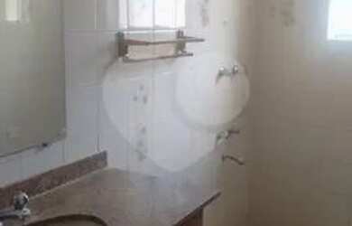 Imagem 3: Casa Ampla na Água Fria. 400m² de Área, 3 Vagas na garageme3 Dormitórios