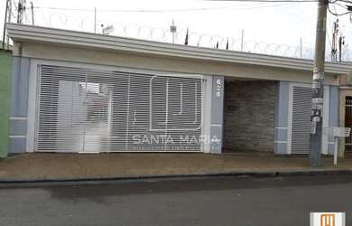 Imagem: A casa possui 3 Dormitórios, 1 Banheiro, 5 Vagas na garagem