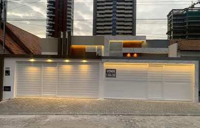 Imagem: A casa possui 3 Dormitórios, 3 Banheiros, 2 Vagas na garagem